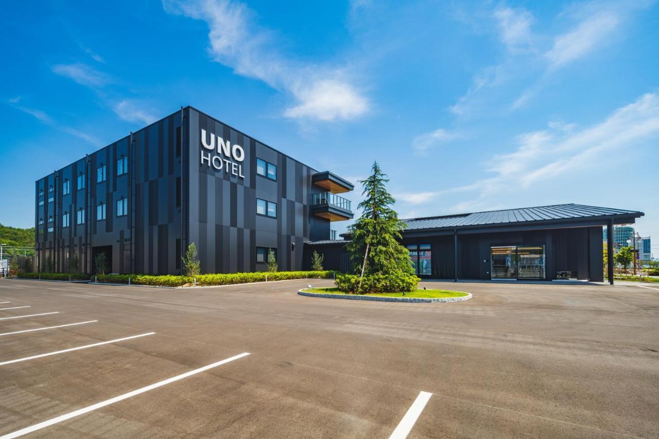 Uno Hotel Tamana Екстериор снимка